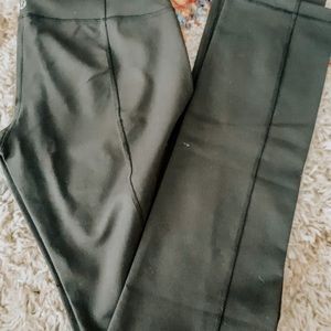 Black Lululemon Yoga Pants